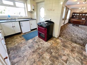 Kitchen/Dining- click for photo gallery